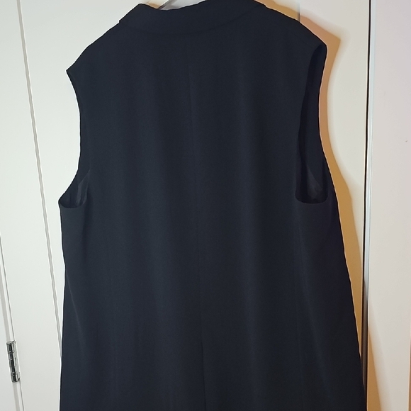 H&M Black Sleeveless Vest - Picture 5 of 7